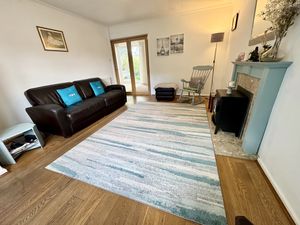 Lounge- click for photo gallery
